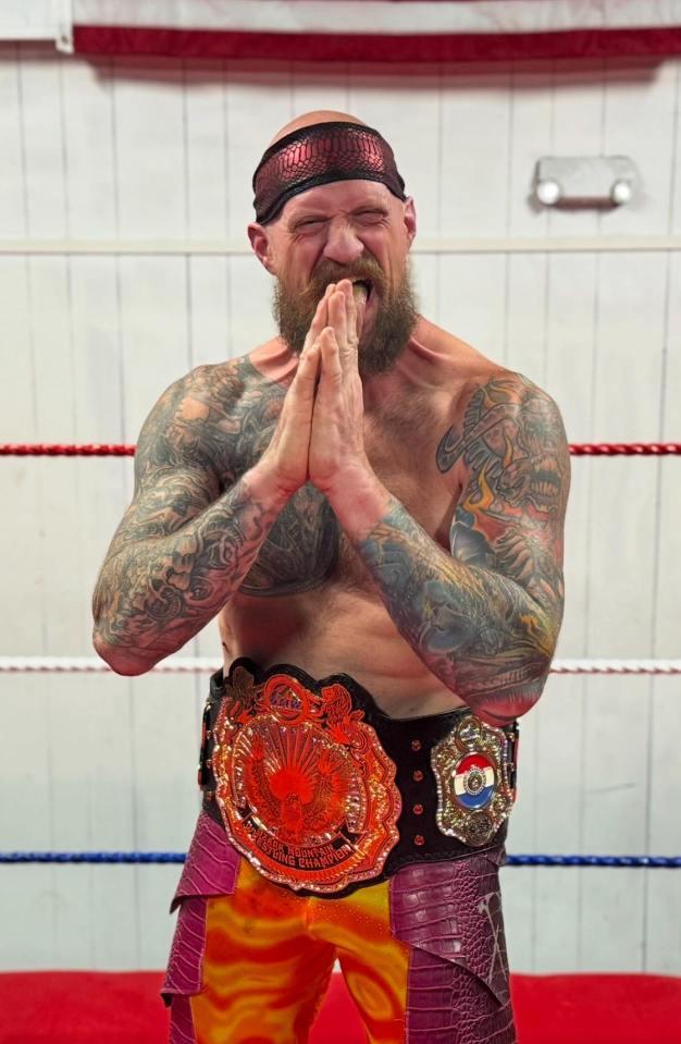 A WWE Legend and Cowboys Superfan Gone Too Soon at 41
