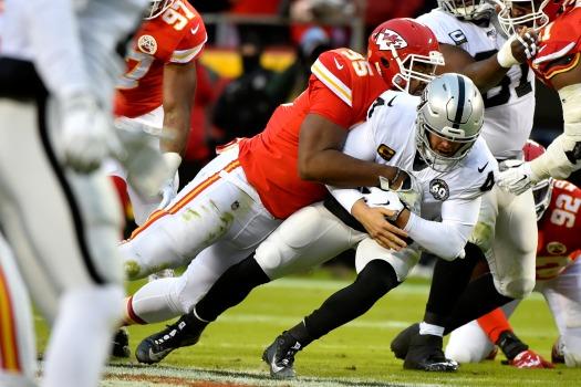 Ex-Raiders QB Reveals Why Arrowhead Stadium Is the NFL’s Most Intimidating Venue