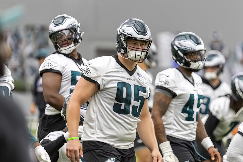 “Ty Robinson Brings the HEAT: Eagles’ Rookie Ready to Set Philly’s Trenches on Fire!”