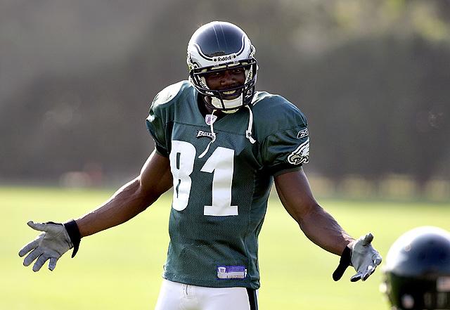 PHILLY ERUPTS: Terrell Owens Goes Scorched Earth Defending Jalen Hurts After Cam Newton’s Top 10 QB Snub!