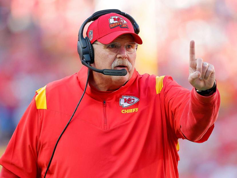 Chiefs Coach to Rookie From NFL Family: “Your Name Means Nothing Here — Earn It in Kansas City”