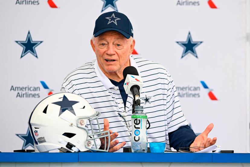 “Pay Micah!” – Fans Demand, Jerry Jones Listens as Contract Talks Continue in Dallas