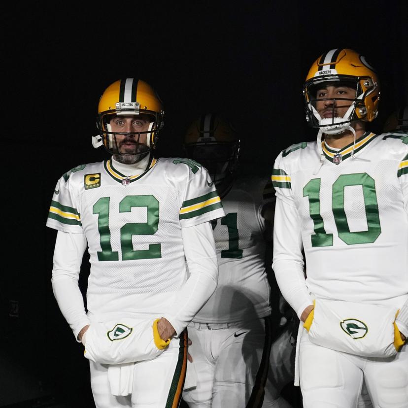 Aaron Rodgers Receives a Heartfelt Reply Two Years After Leaving Packers—from the Young QB He Once Believed In