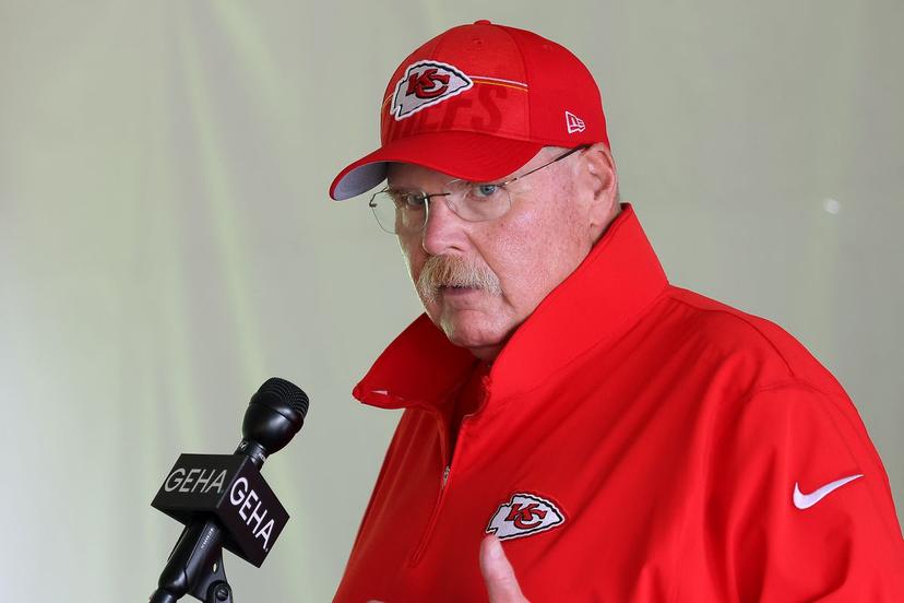 SOURCE: Chiefs Suspend Practice After Two Rookies Clash at Training Camp