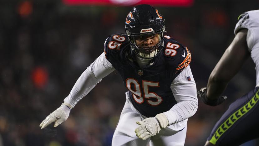 Ex-Bears Star Takes Pay Cut to Chase One Last Dream in Green Bay