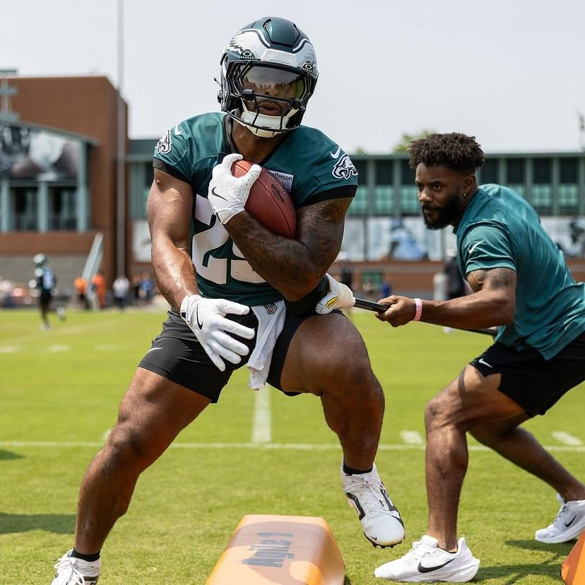 New Eagle Explains Why He Signed Instantly: ‘In Philly, It’s About Heart, Not Hype