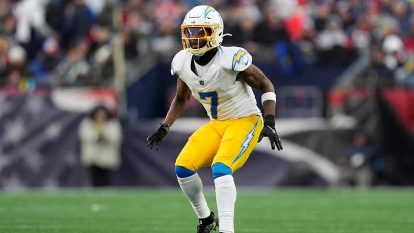 Chiefs’ $20 Million Veteran Still Missing at Training Camp – All Eyes on the Rookies Guns! 