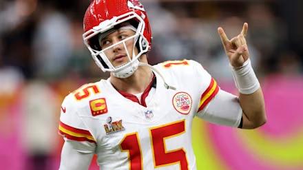 Mahomes Puts His Faith in Chiefs’ Underdog Rookie Receiver