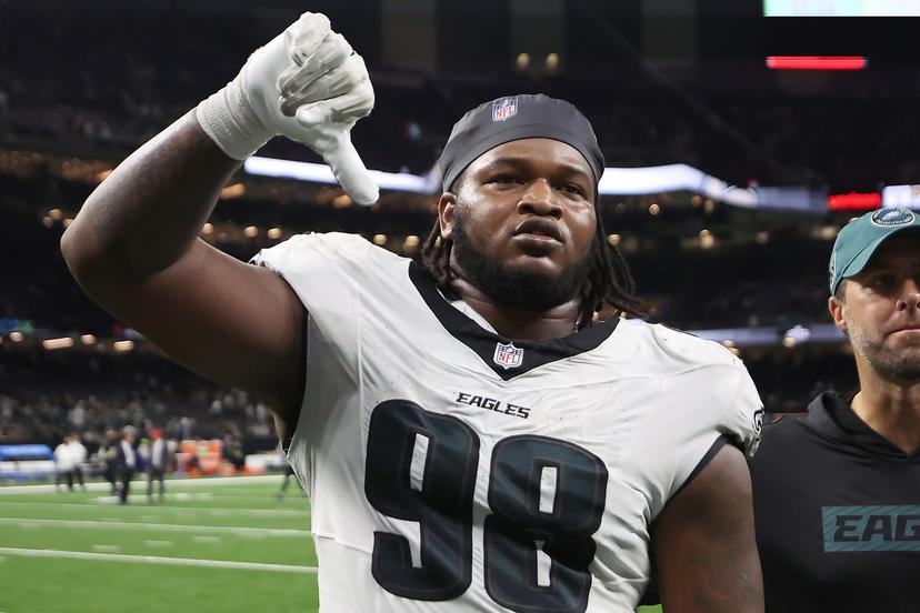 Eagles Monster DT Leaves Jalen Carter Stunned — Says “He’s Faster Than Me Now”