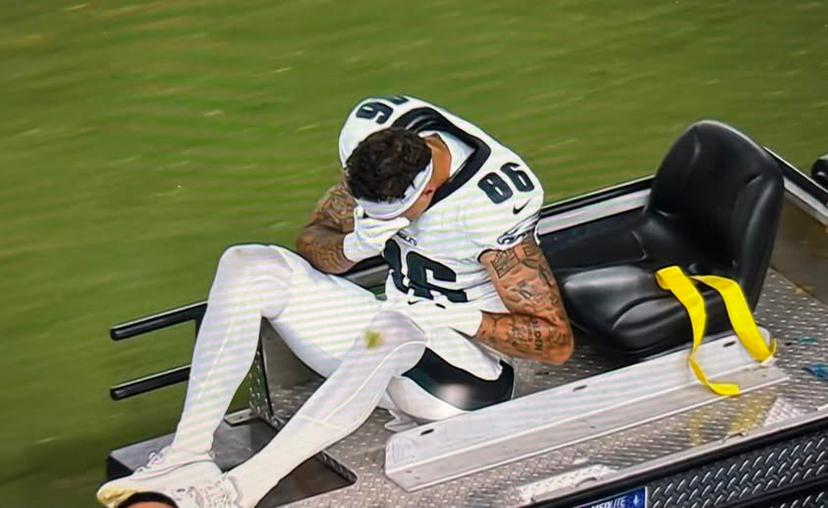 Season Over Before It Starts — Eagles Rookie WR Suffers Gruesome Shoulder Injury vs Bengals