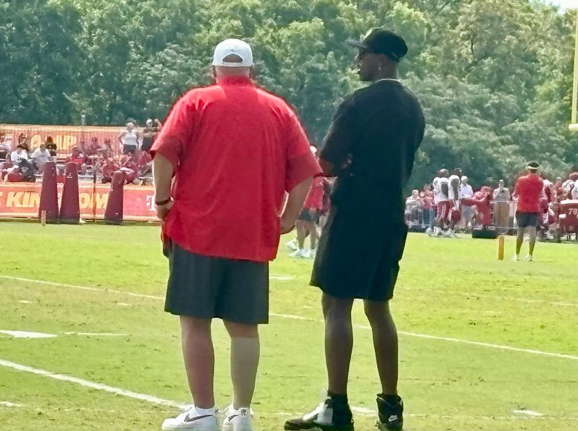 Andy Reid gets Surprise Visit from Former Pupil at Chiefs training Camp : "He’s got a good heart"