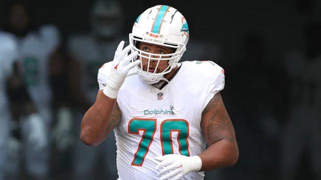 Ex-Dolphins Vet Reveals Eagles’ Locker Room Secret — “25 Years in Football, Never Felt This”