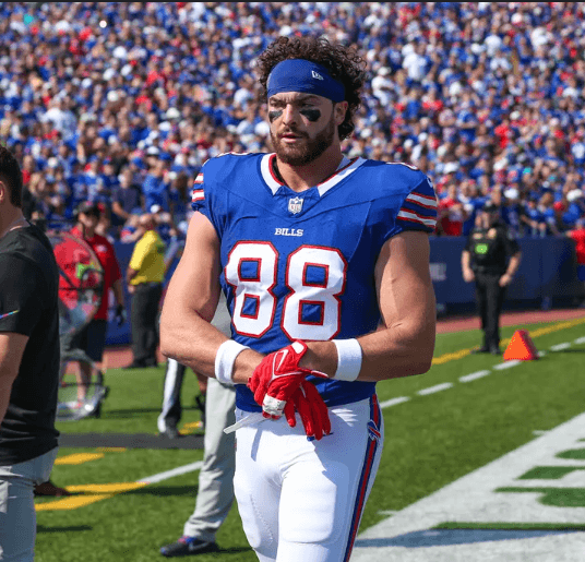 Dawson Knox Blasts Bills Rookie for Walking Out of Training Camp After Learning Later Pick Earns Bigger Contract