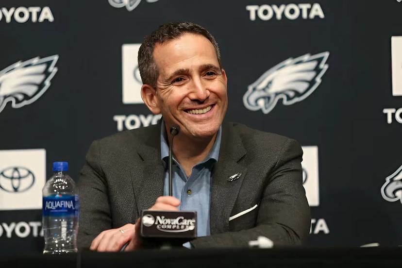 GM Howie Roseman Announces Discounted Tickets at Lincoln Financial Field for Veterans and People with Disabilities