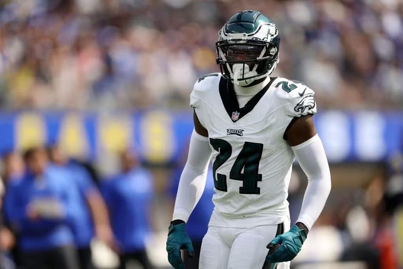 Beloved Former Eagles Unsigned After Bills Workout — Issues Emotional Plea to Return to Philly: "At Least Retire in Midnight Green"