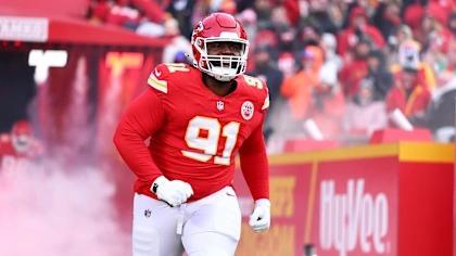 Chiefs Fan Favorite Keeps a Promise to His Grandfather, Returns to KC on a Practice Squad Deal 