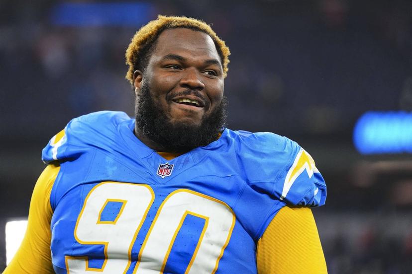 Teair Tart Disputes NFL Fine, Calls Out “Unfair” Discipline for Himself and Travis Kelce