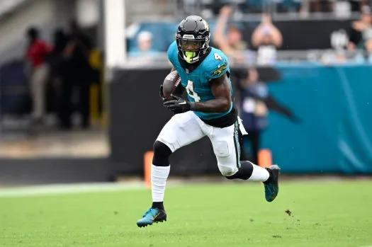 Eagles Offically Sign Young RB Star in Trade Amid Will Shipley's Injury, per Source