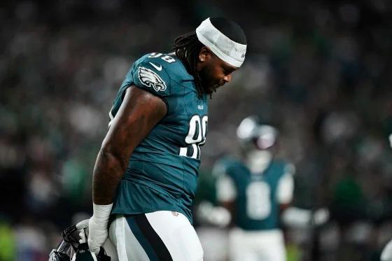 NFL Hands Down One-Game Equivalent Punishment to Eagles DT Jalen Carter After Spitting Incident, per Tom Pelissero