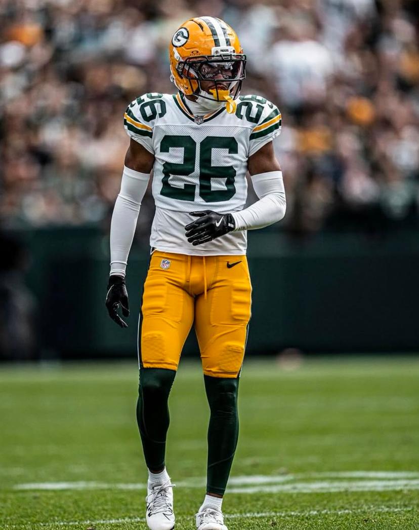 Packers Rookie Elevated from Practice Squad Chooses Family Over Flash, Uses First NFL Paycheck to Buy Mom a Home