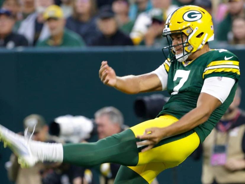 Former Packers Punter Forced to Join Browns to Support His Ailing Mother, Though His Heart Remains with Green Bay