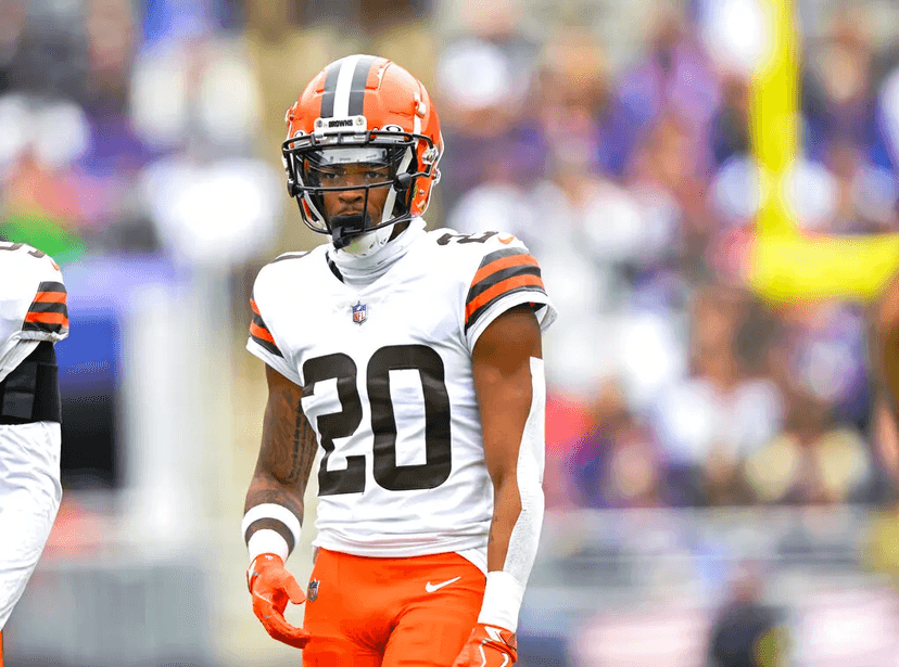 Eagles Reach Verbal Agreement with Promising Browns CB After Placing Jakorian Bennett on IR
