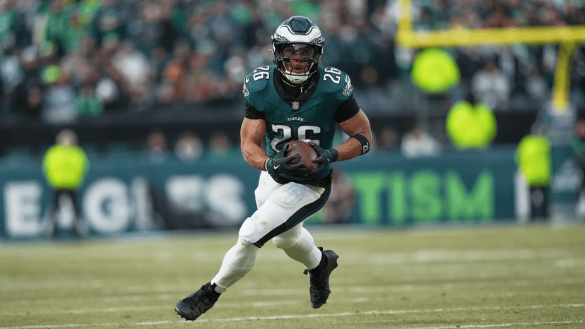 Eagles Star Quietly Leaves Celebration After Learning Of Grandfather’s Heart Attack