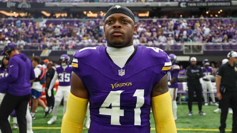 Vikings Rookie Linebacker Gets a Meet-and-Greet Organized by His Mother Despite Having Seen Little Game Action