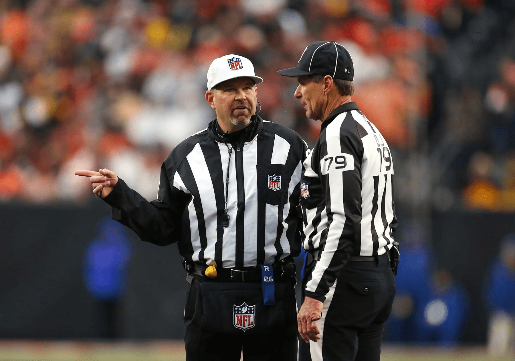 NFL Suspends Entire Officiating Crew Led by Brad Rogers After Controversial Finish in Chiefs–Jaguars Game