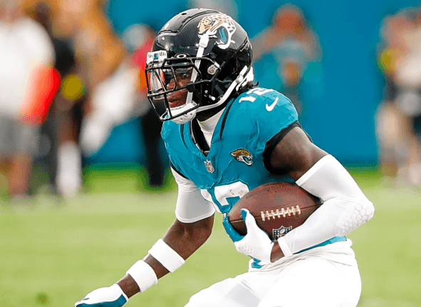 Baltimore Legend with Two Super Bowl Rings Advocates for Ravens to Rescue  Travis Hunter from Jaguars' Wrath	