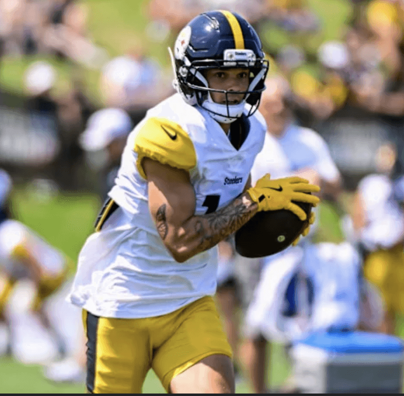 Pittsburgh Steelers Star Threatens Retirement Over Ravens Trade — “I’m Not Wearing Purple”
