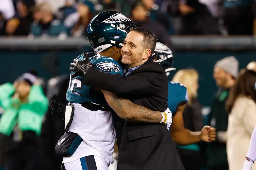 Eagles Elevate WR Hidden Gem to Active Roster After Giants Offer to Steal Him