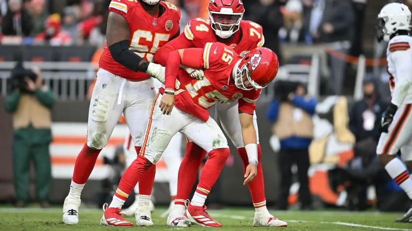 Kansas City Chiefs Announce Suprise Injury News on QB1 Patrick Mahomes