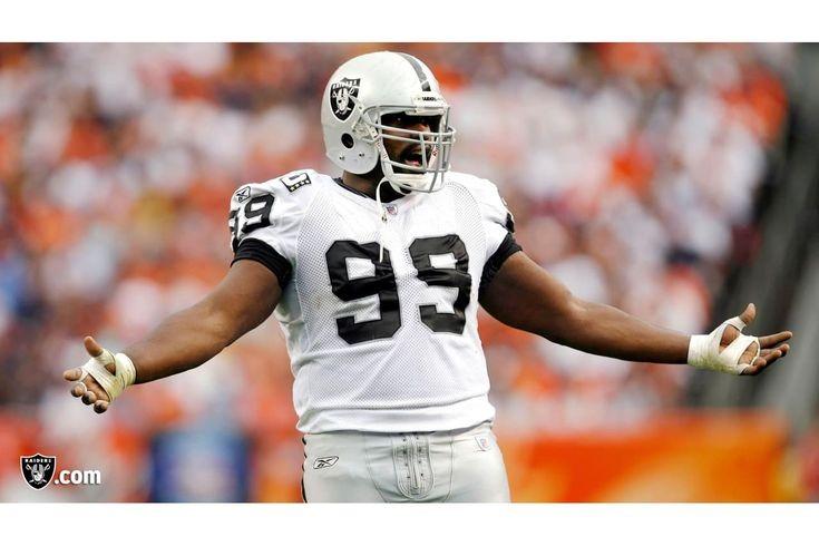 Ex-Raiders Defensive Tackle Blames Divorce on Chores: “My Wife Wanted Me to Be Her Housekeeper”