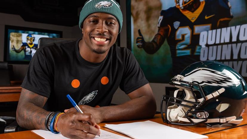 Eagles DB Reeling After Learning High School Friend Matthew J. Ruth Is ...