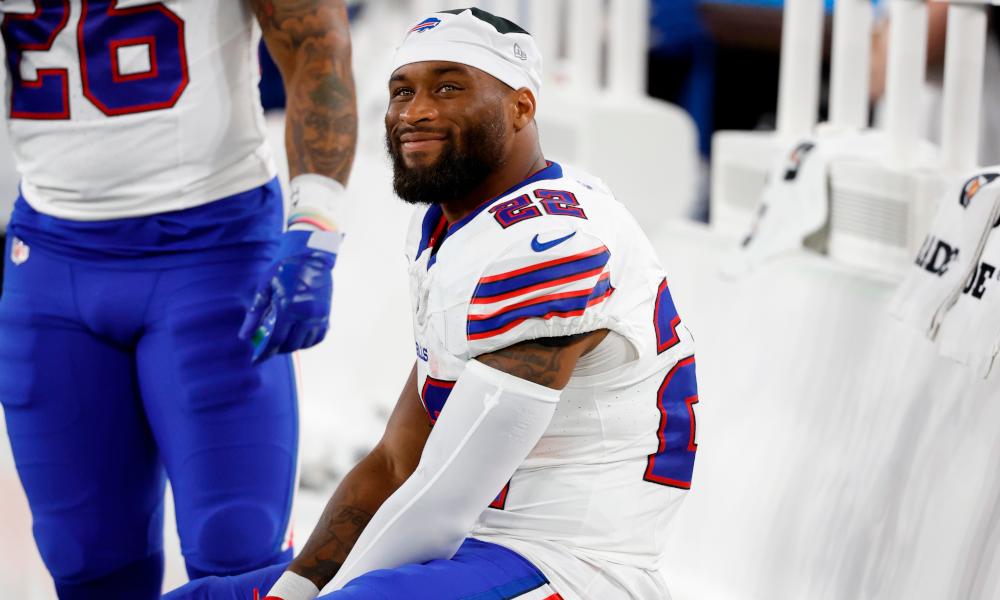 Ray Davis and His Journey From Homelessness to the NFL, “When I Was on the  Field, All My Worries Disappeared - KY Insider