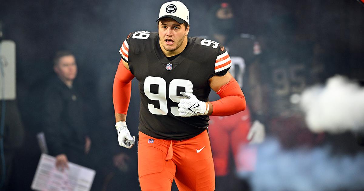 NFL Free Agency: Taven Bryan signs new contract - On3