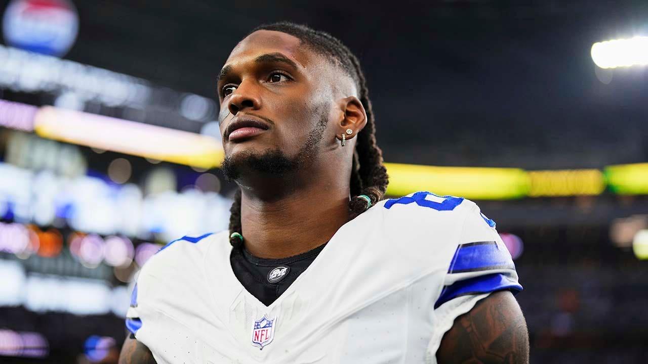 CeeDee Lamb dường như gửi thông điệp tới Cowboys trong bối cảnh bất đồng:  'Vẫn đang chờ cuộc gọi đó'
