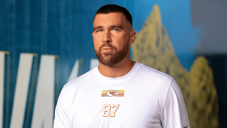 Ex-Chiefs RB "Betrays" His Old Team, Gloats After Loss as Kelce–Chris Jones Rift Erupts — and Travis Kelce Fires Back
