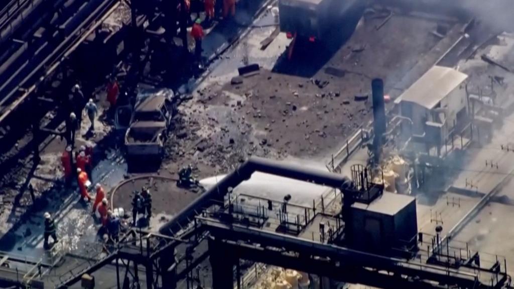 One dead after explosion at US steel plant, with 10 injured and one missing - BBC News