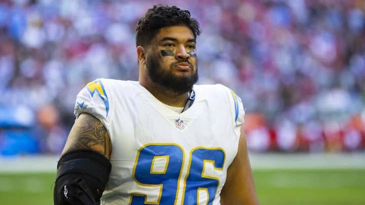 Pittsburgh Steelers Bring Back Massive NT