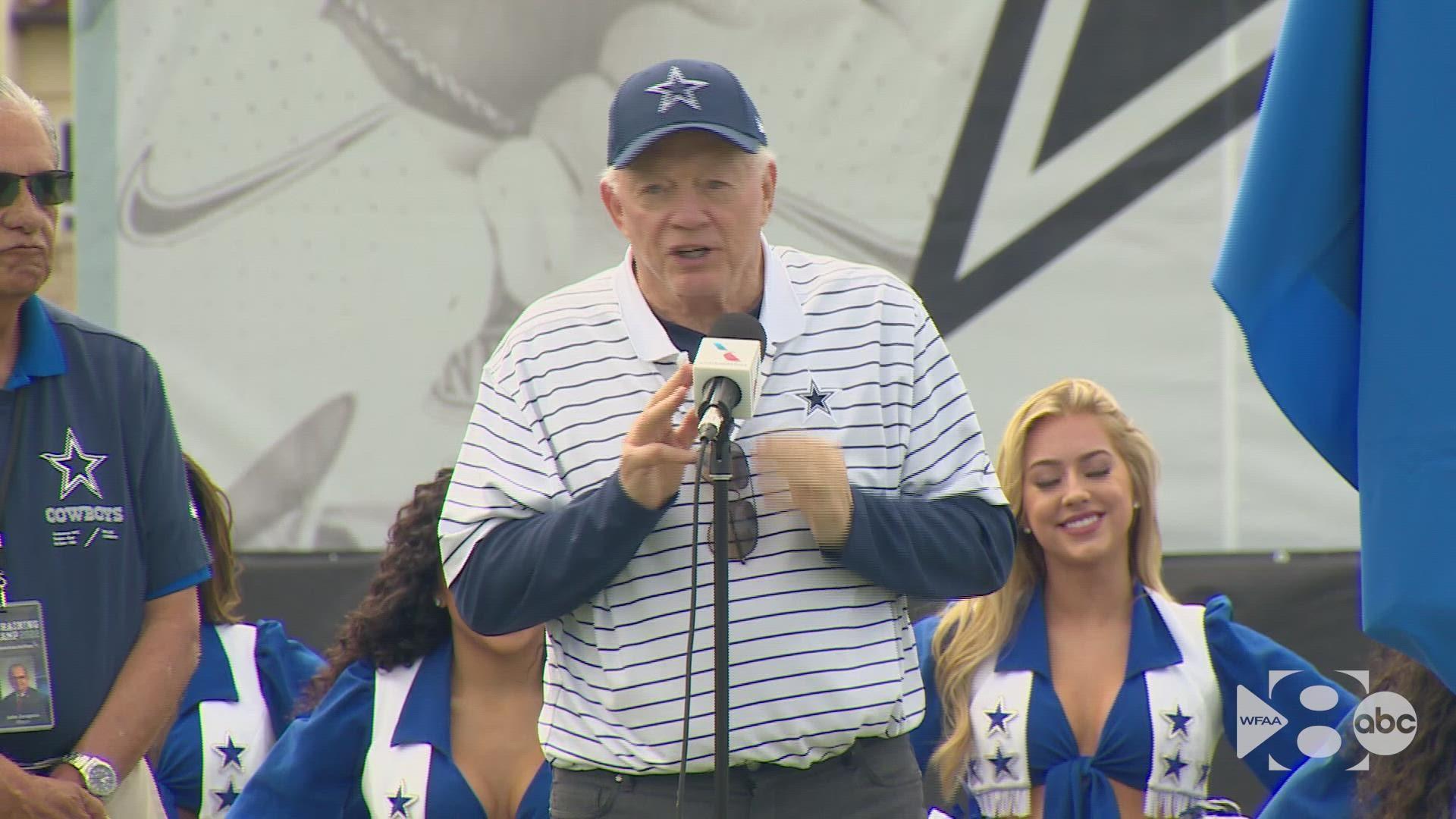 Dallas Cowboys training camp: Jerry Jones thanks fans in Oxnard at opening ceremonies | wfaa.com