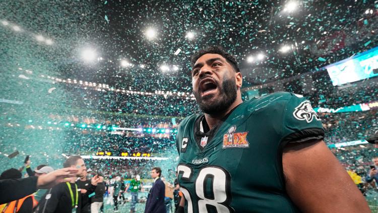 Super Bowl: Eagles' Jordan Mailata makes history in Australia with Super  Bowl win | wfmynews2.com