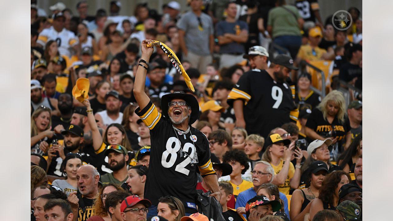 Fans during a preseason game between the Pittsburgh Steelers and the Tampa Bay Buccaneers, Saturday, Aug. 16, 2025 in Pittsburgh, PA. (Taylor Ollason / Pittsburgh Steelers)