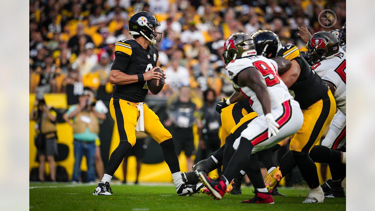 Pittsburgh Steelers quarterback Mason Rudolph (2) during a preseason game between the Pittsburgh Steelers and the Tampa Bay Buccaneers, Wednesday, July 16, 2025 in Pittsburgh, PA. (Emilee Fails / Pittsburgh Steelers)