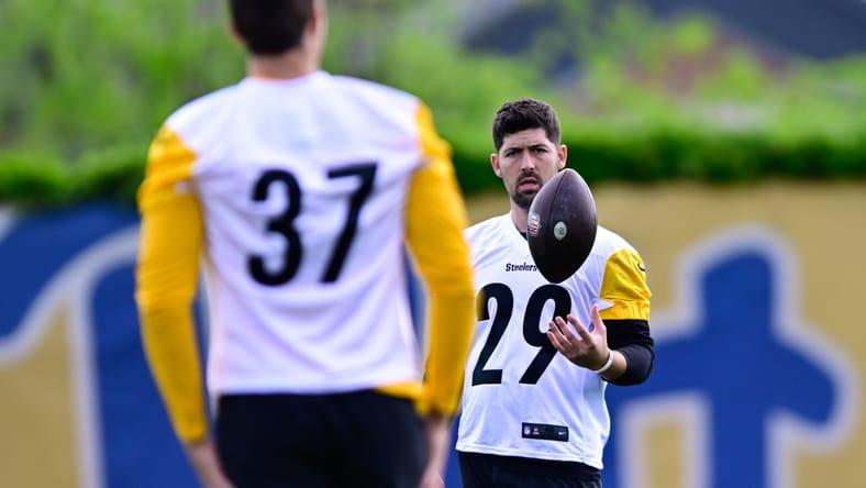 Steelers Rookie Kicker Excited to Learn from the Best