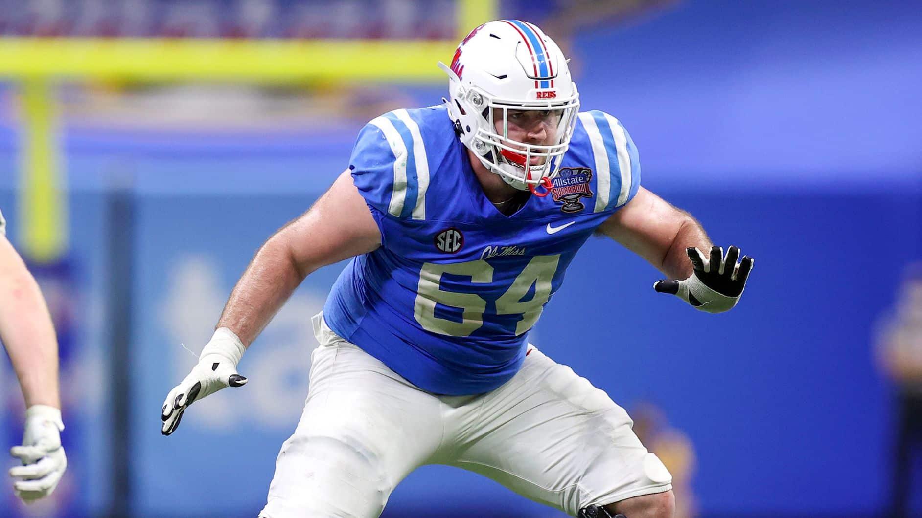 Ole Miss offensive lineman Nick Broeker wins 2022 Kent Hull Trophy - SuperTalk Mississippi